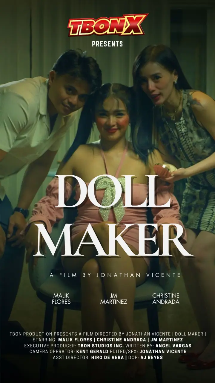 11821127 Doll Maker